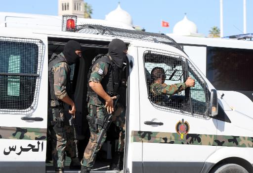 afp_policeman_militants_killed_in_tunis_firefight